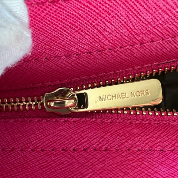 Michael Kors magenta pink stud crossbody bag - Picture 10 of 14